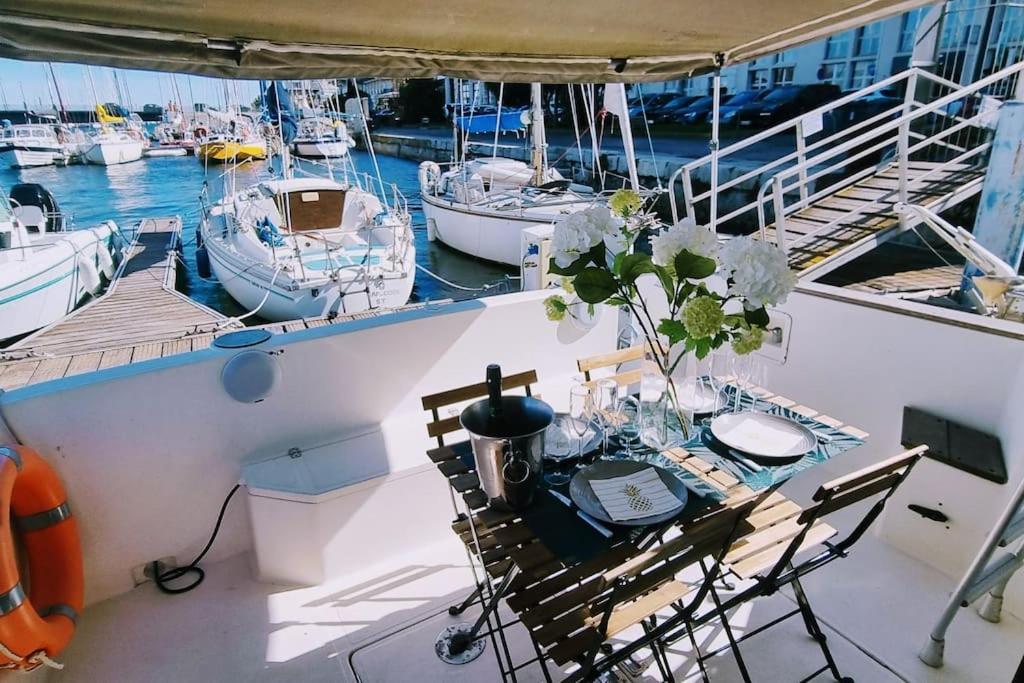 Apartment L'ipanema Sejour Original 2 Sur Bateau A Quai, Parking Prive