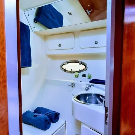 L'Ipanema Sejour Original 2 Chambres Sur Bateau A Quai, Parking Prive Sète Extérieur photo