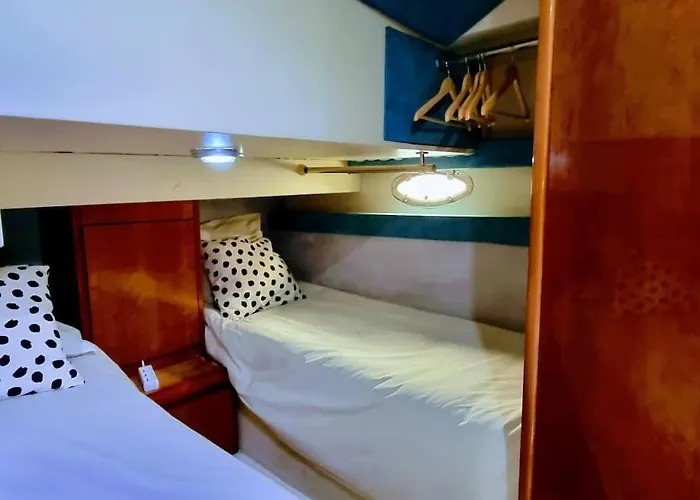 L\'Ipanema Sejour Original 2 Chambres Sur Bateau A Quai, Parking Prive