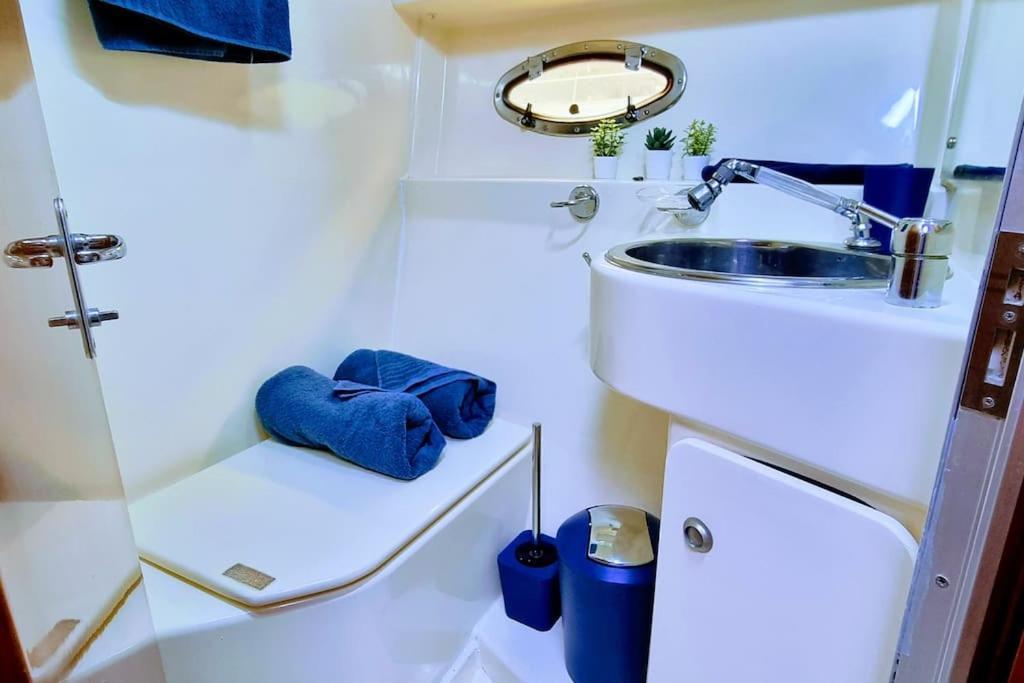 Appartement L'ipanema Sejour Original 2 Sur Bateau A Quai, Parking Prive